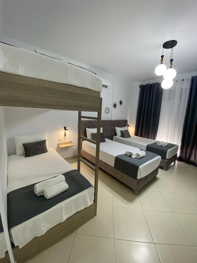 Hotel Abedini Sarandë Exterior foto