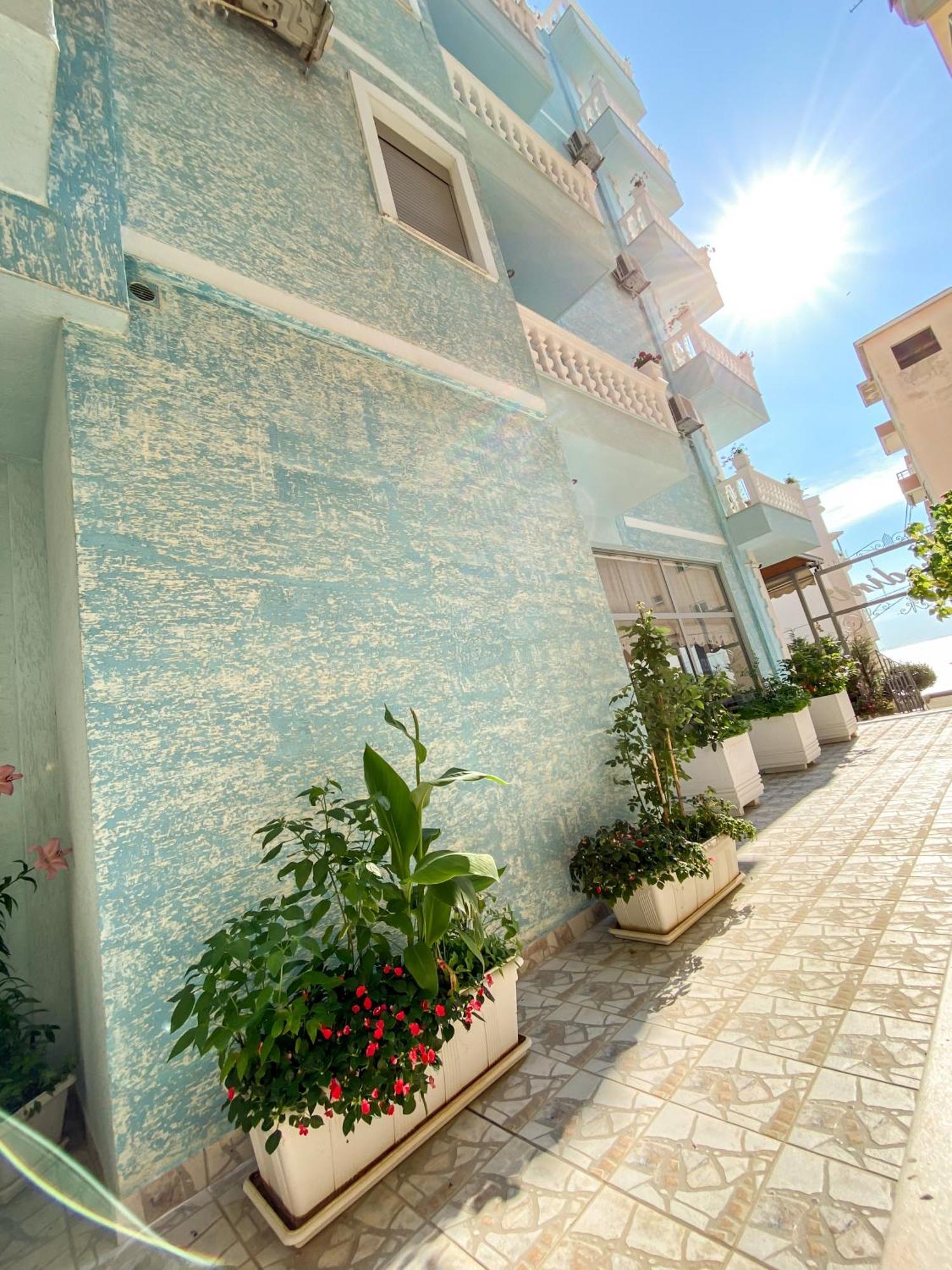 Hotel Abedini Sarandë Exterior foto