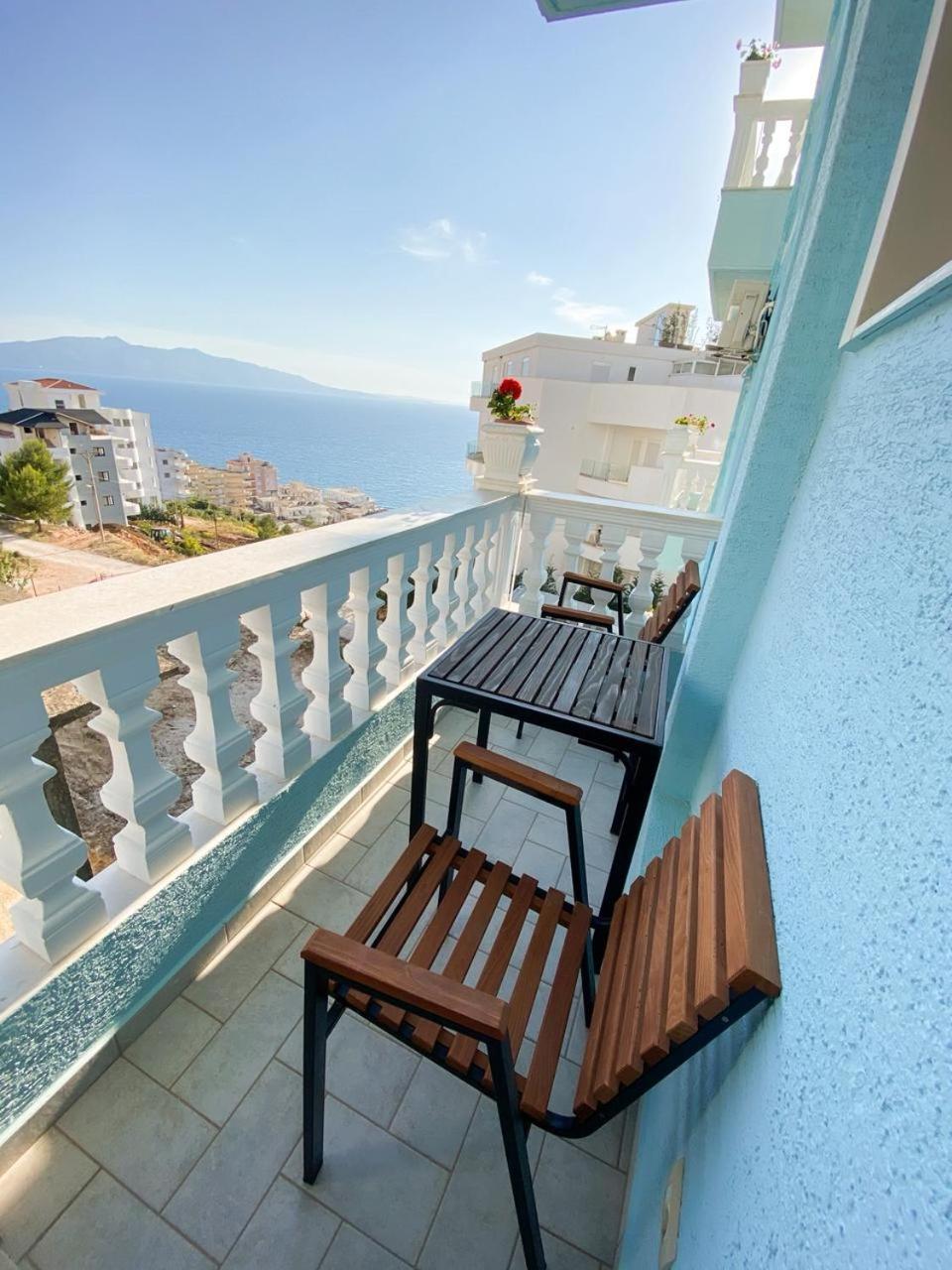 Hotel Abedini Sarandë Exterior foto