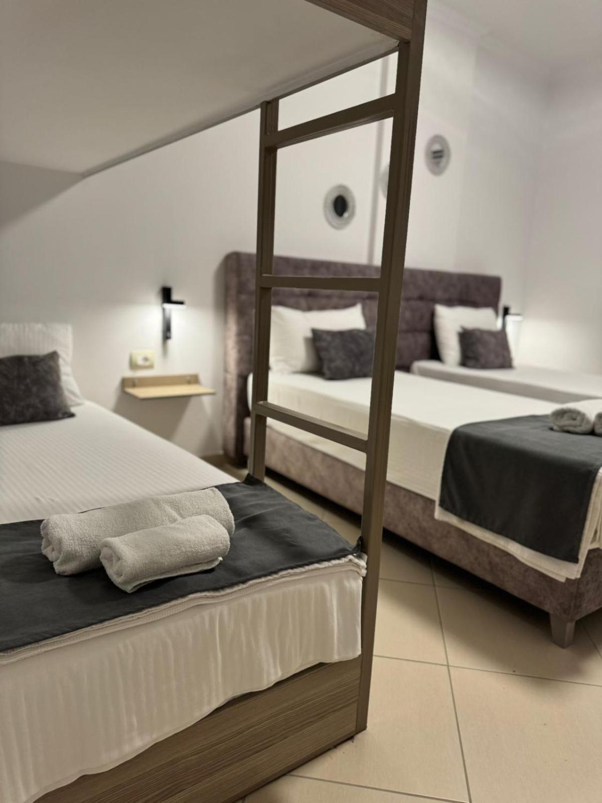 Hotel Abedini Sarandë Exterior foto