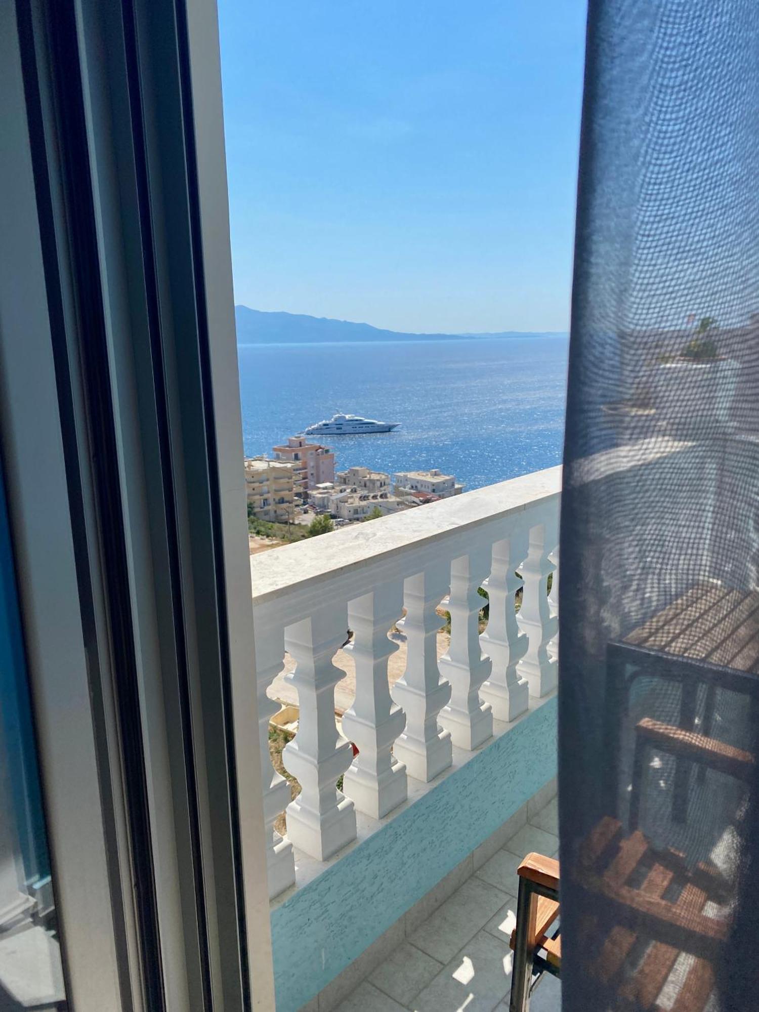 Hotel Abedini Sarandë Exterior foto